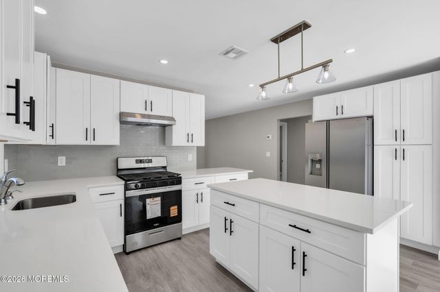 51 Charlotteville Drive S, Toms River, NJ 08757