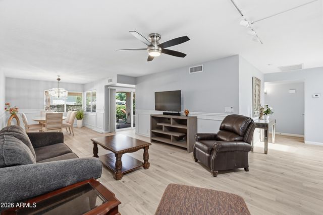 8198 E DEL CAVERNA Drive, Scottsdale, AZ 85258