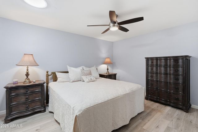 8198 E DEL CAVERNA Drive, Scottsdale, AZ 85258