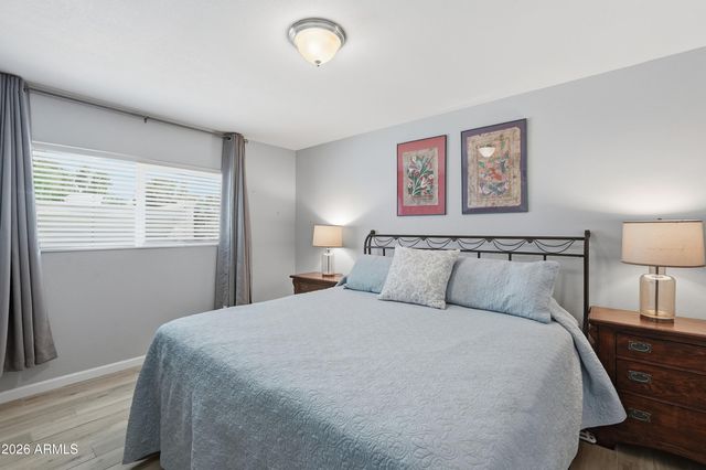 8198 E DEL CAVERNA Drive, Scottsdale, AZ 85258