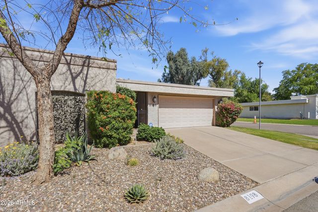 8198 E DEL CAVERNA Drive, Scottsdale, AZ 85258