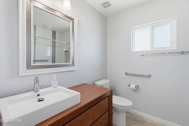 8198 E DEL CAVERNA Drive, Scottsdale, AZ 85258