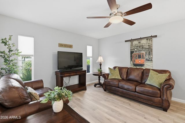 8198 E DEL CAVERNA Drive, Scottsdale, AZ 85258