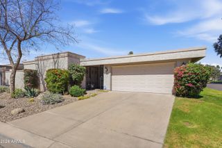 8198 E DEL CAVERNA Drive, Scottsdale, AZ 85258