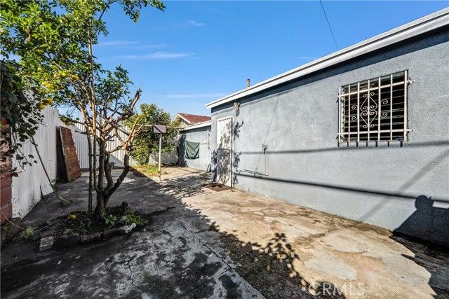 2548 Missouri Avenue, South Gate, CA 90280