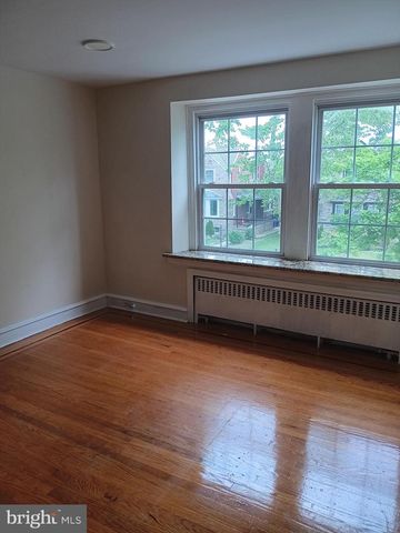 838 GLENVIEW ST, Philadelphia, PA 19111