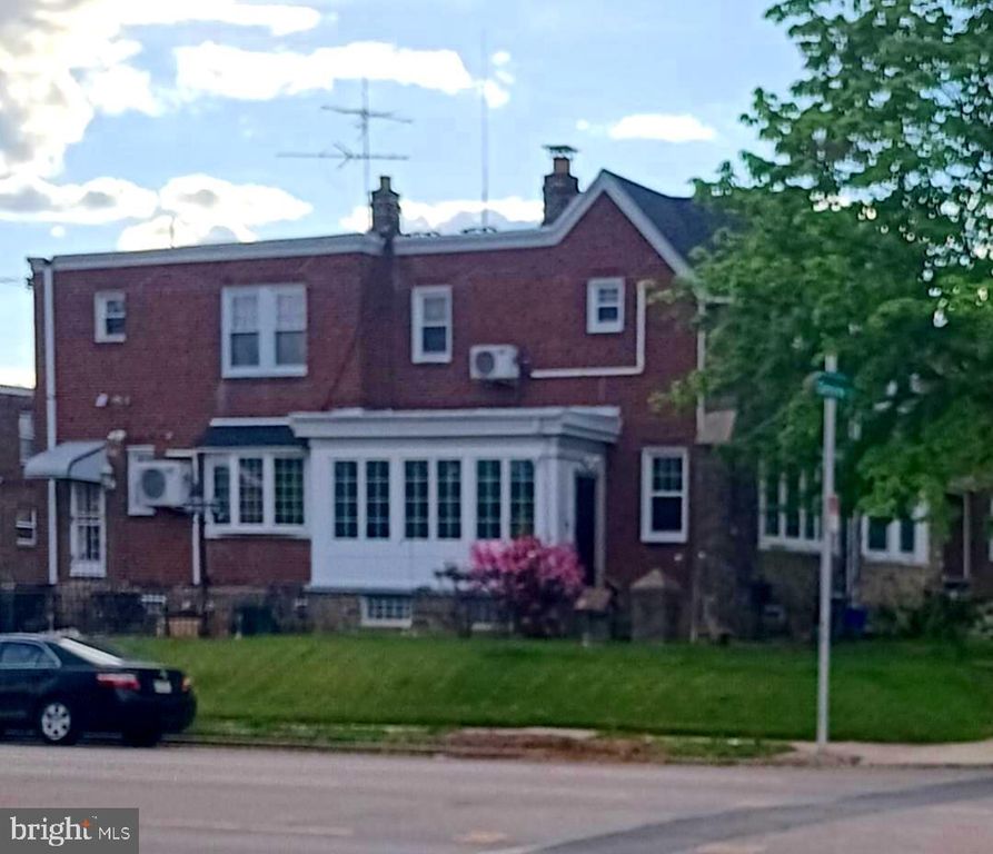 838 GLENVIEW ST, Philadelphia, PA 19111