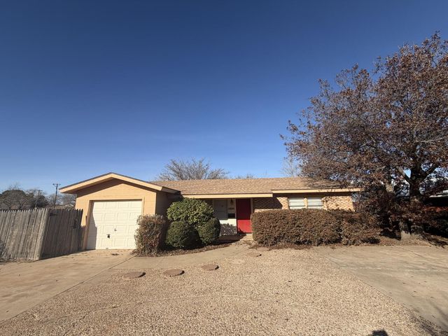 4608 39th Street, Lubbock, TX 79414