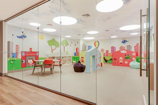 5350 NW 84th Ave 601, Doral, FL 33166