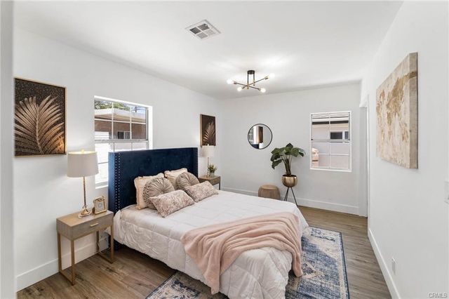 11443 11445 Saticoy Street, North Hollywood, CA 91605