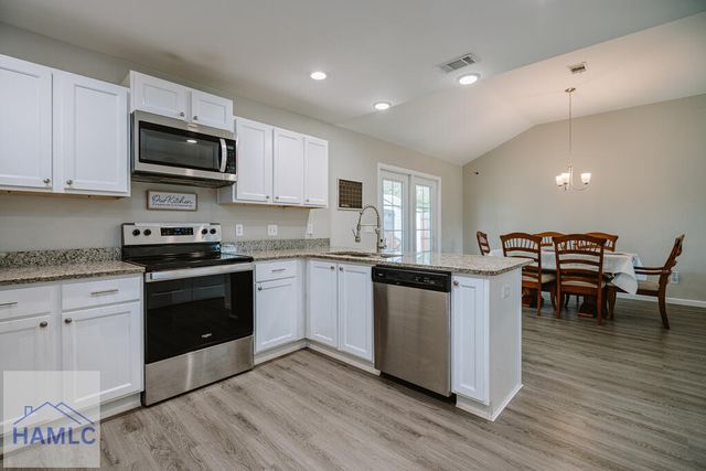 46 Persimmon Boulevard NE, Ludowici, GA 31316