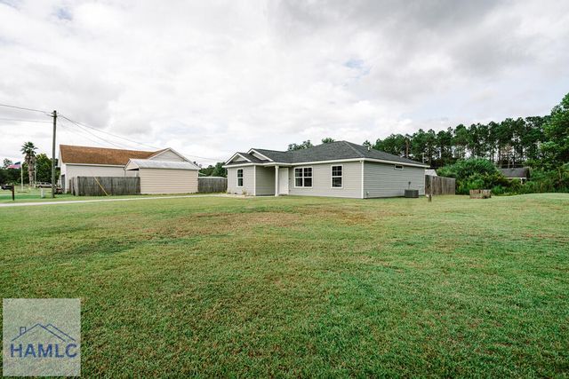 46 Persimmon Boulevard NE, Ludowici, GA 31316