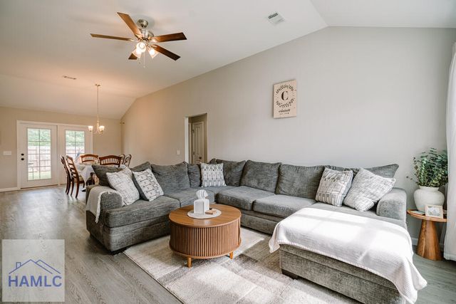 46 Persimmon Boulevard NE, Ludowici, GA 31316
