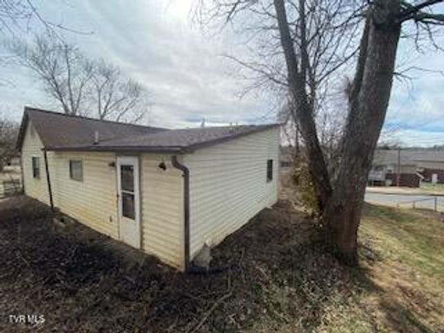 410 West 8th Avenue, Johnson City, TN 37604