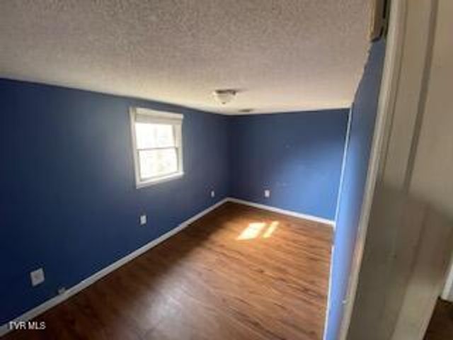 410 West 8th Avenue, Johnson City, TN 37604