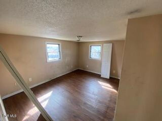 410 West 8th Avenue, Johnson City, TN 37604