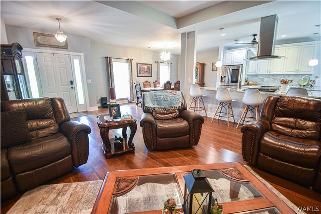 11804 Benton, Northport, AL 35475
