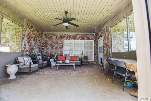 11804 Benton, Northport, AL 35475