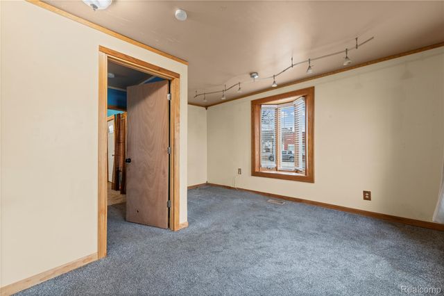 26240 Gibraltar Road, Flat Rock, MI 48134