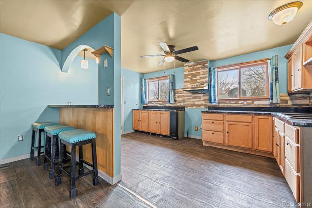 26240 Gibraltar Road, Flat Rock, MI 48134