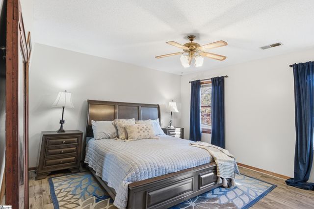 132 Deer Creek Court, Easley, SC 29642