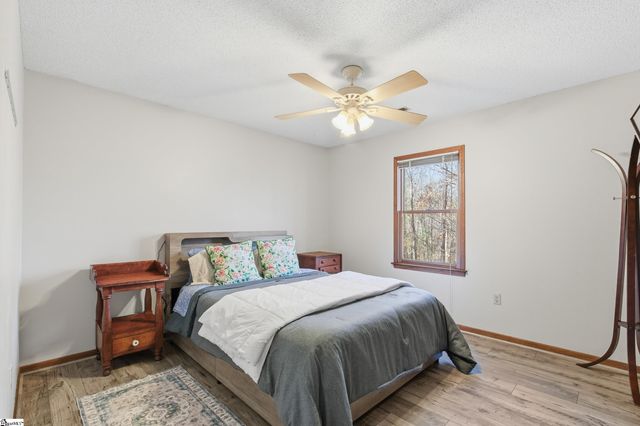 132 Deer Creek Court, Easley, SC 29642