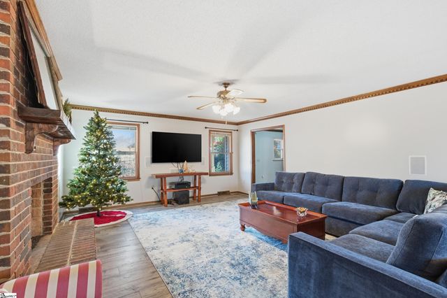 132 Deer Creek Court, Easley, SC 29642