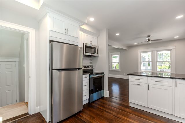 41 Wellesley Avenue, North Providence, RI 02911