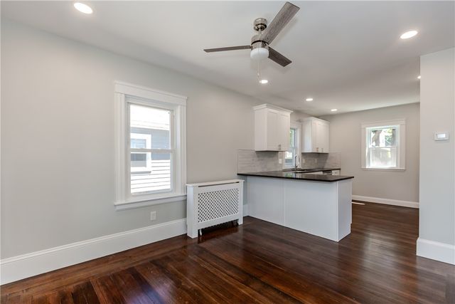 41 Wellesley Avenue, North Providence, RI 02911