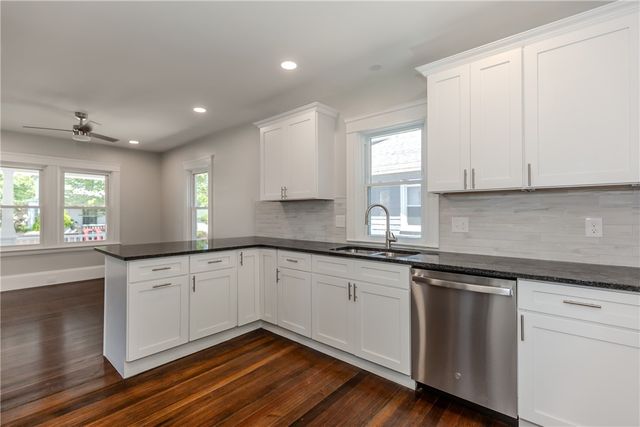 41 Wellesley Avenue, North Providence, RI 02911