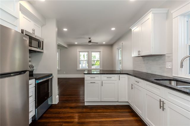 41 Wellesley Avenue, North Providence, RI 02911