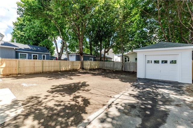 41 Wellesley Avenue, North Providence, RI 02911