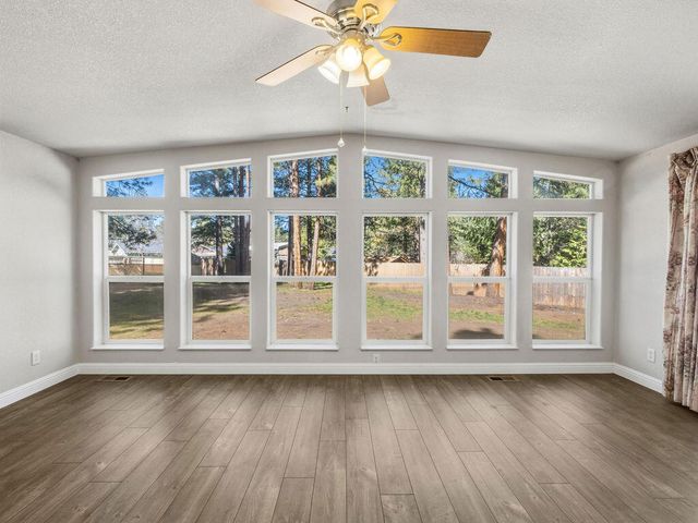 15531 Green Wing Loop, Keno, OR 97627