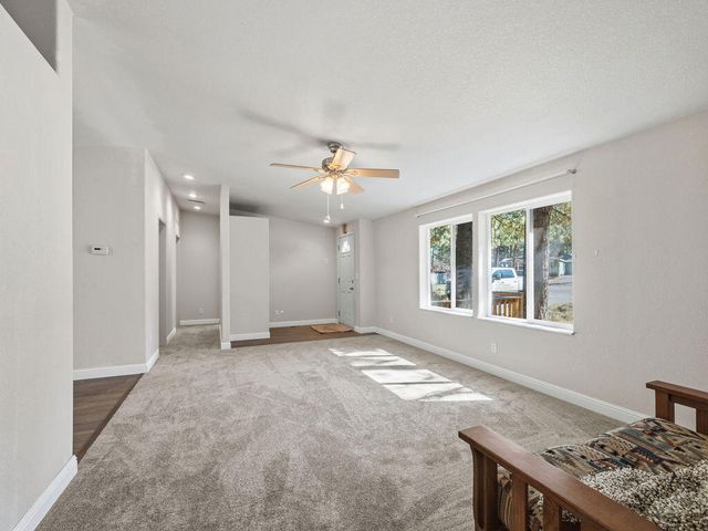 15531 Green Wing Loop, Keno, OR 97627