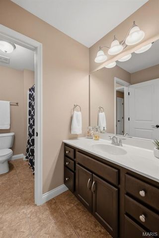 116 Wyndgate Valley Drive, Lake St Louis, MO 63367