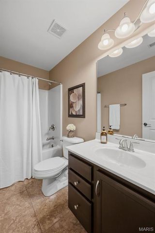 116 Wyndgate Valley Drive, Lake St Louis, MO 63367