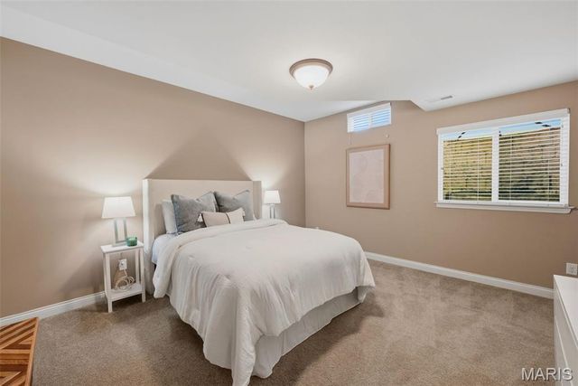 116 Wyndgate Valley Drive, Lake St Louis, MO 63367