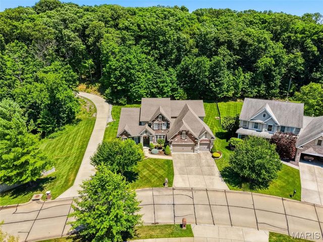 116 Wyndgate Valley Drive, Lake St Louis, MO 63367