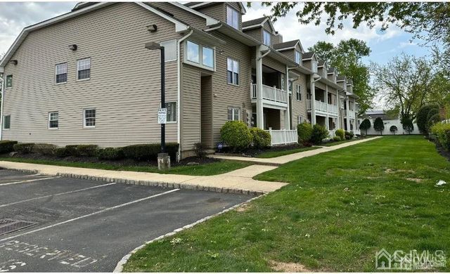 906 Montague Avenue, Iselin, NJ 08830