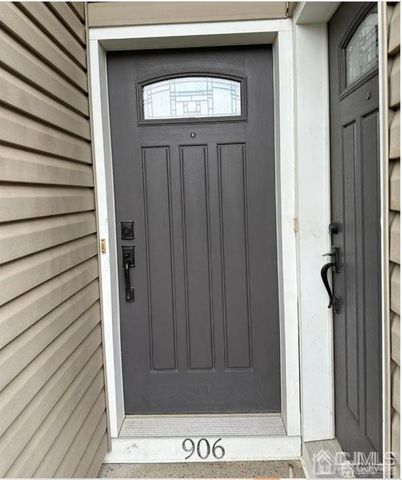 906 Montague Avenue, Iselin, NJ 08830