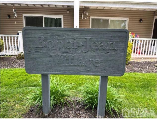 906 Montague Avenue, Iselin, NJ 08830