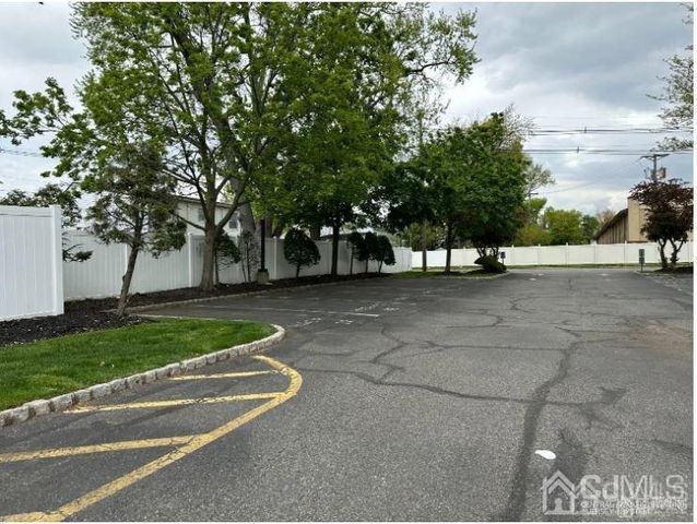 906 Montague Avenue, Iselin, NJ 08830