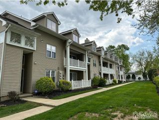 906 Montague Avenue, Iselin, NJ 08830