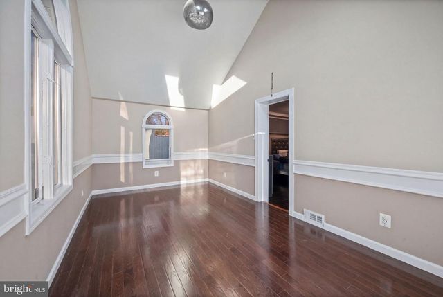 7902 BRIDGE AVE, Baltimore, MD 21237