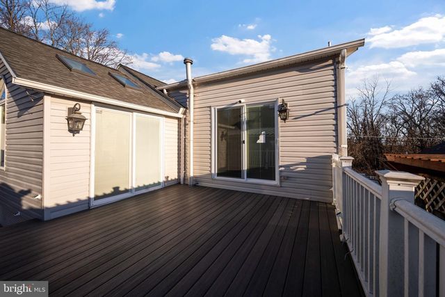 7902 BRIDGE AVE, Baltimore, MD 21237