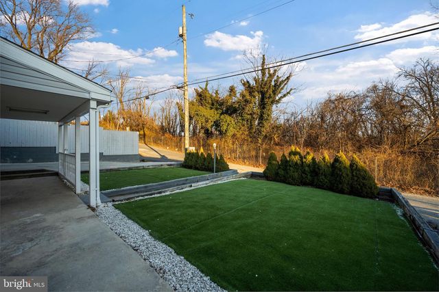 7902 BRIDGE AVE, Baltimore, MD 21237