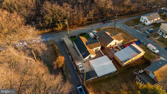 7902 BRIDGE AVE, Baltimore, MD 21237