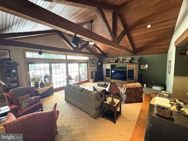 2540 HOPEWELL RD, Elverson, PA 19520