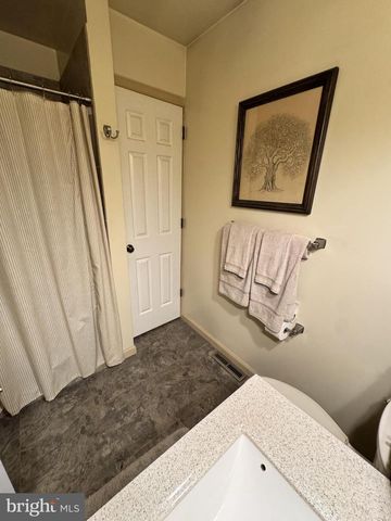 2540 HOPEWELL RD, Elverson, PA 19520