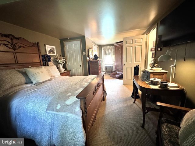 2540 HOPEWELL RD, Elverson, PA 19520
